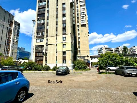 квартира за адресою Павла Тичини просп., 8