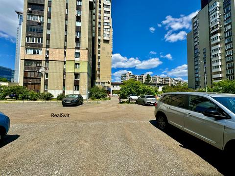 квартира за адресою Павла Тичини просп., 8