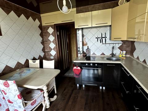 квартира за адресою Слави бульв., 12