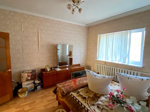 будинок за адресою Бориса Джонсона вул.