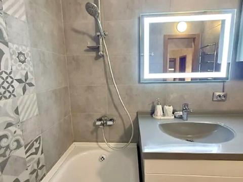квартира по адресу Ревуцкого ул., 54