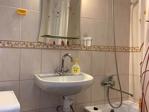 квартира за адресою Григорія Ващенка вул., 5