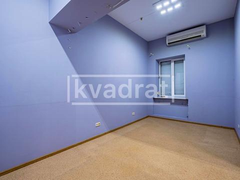 коммерческая по адресу Печенежская ул., 8