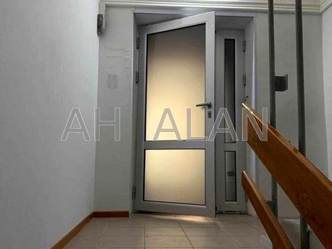 комерційна за адресою Київ, Миколи Василенка вул., 7