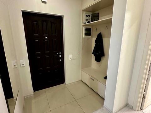 квартира за адресою Літературна вул., 8