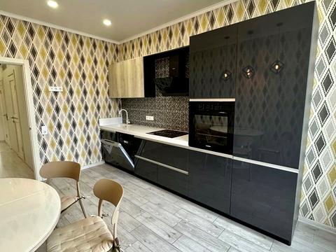 квартира за адресою Літературна вул., 8