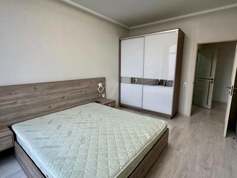 квартира за адресою Літературна вул., 8