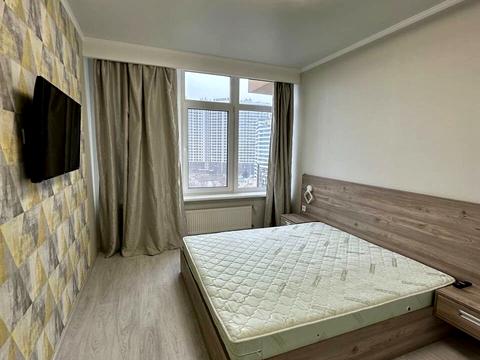 квартира за адресою Літературна вул., 8