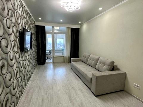 квартира за адресою Літературна вул., 8