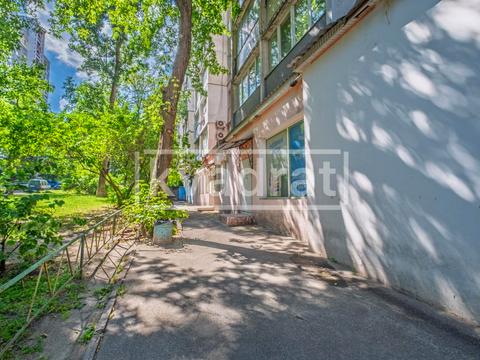 коммерческая по адресу Печенежская ул., 8