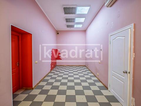 коммерческая по адресу Печенежская ул., 8