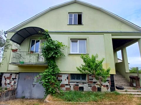 будинок за адресою вул. Набережна, 25