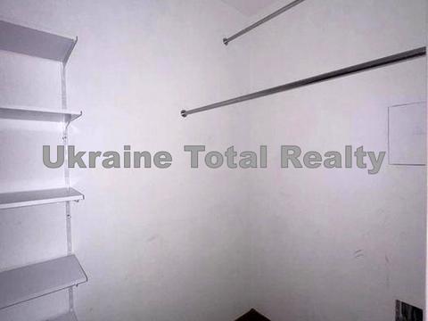 квартира за адресою Драгоманова вул., 2-Б