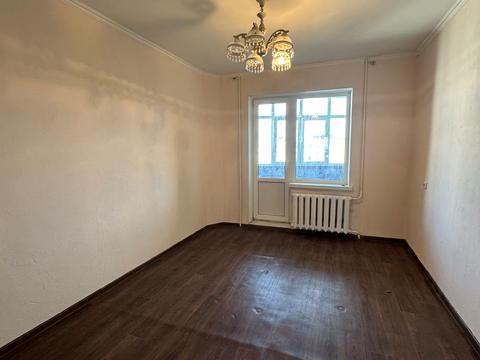 квартира за адресою Академіка Грушевського вул., 40