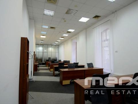 комерційна за адресою Бульварно-Кудрявська вул. (Воровського), 22-24