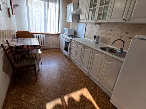 квартира по адресу Небесной Сотни просп. (Маршала Жукова), 14-В