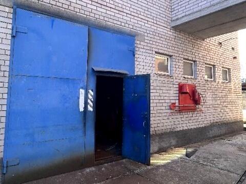 комерційна за адресою Янтарна вул., 64