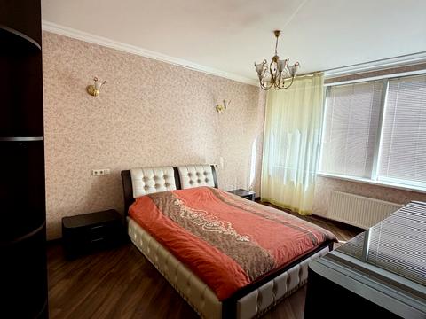 квартира за адресою Раїси Окіпної вул., 10-А