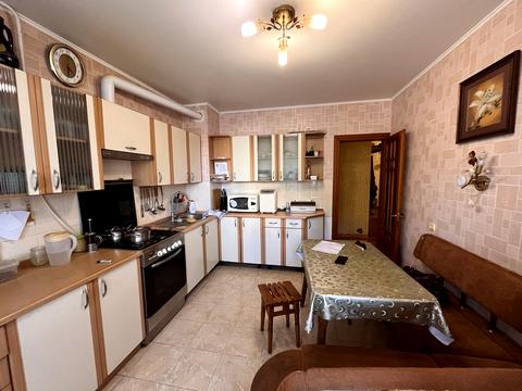 квартира за адресою Паркова вул., 79