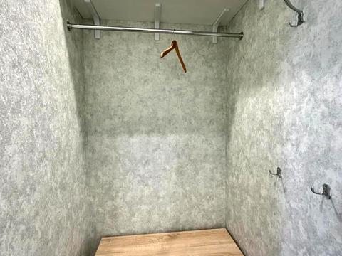 1870056583785095