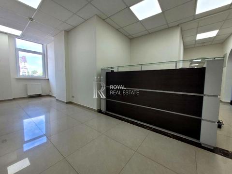комерційна за адресою Спаська вул., 5