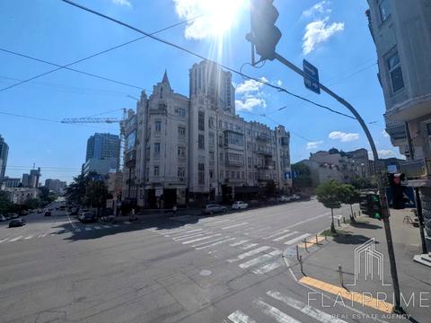 квартира за адресою Саксаганського вул., 33