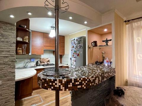 квартира за адресою Юрія Кондратюка в'їзд (Івана Кулика), 7
