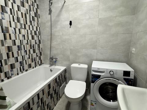 квартира по адресу Молодіжна ул., 12