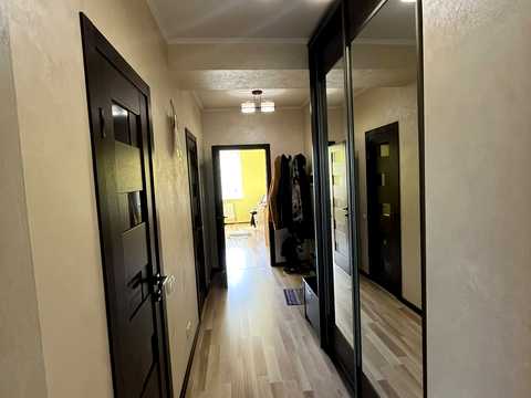 квартира за адресою Роксоляни вул., 43-Б