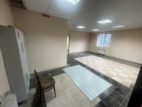комерційна за адресою Новомостицька вул., 15