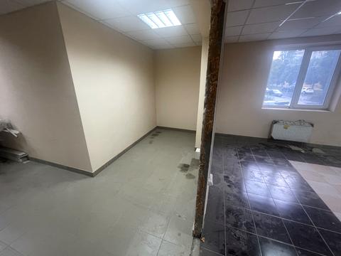 комерційна за адресою Новомостицька вул., 15