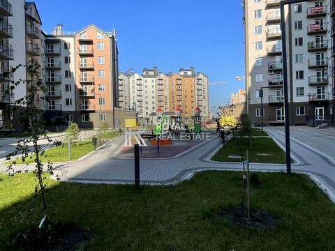 комерційна за адресою Героїв Крут вул., 10