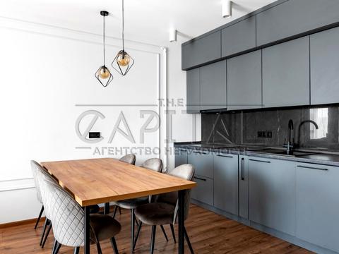 квартира за адресою Регенераторна вул., 4 к16