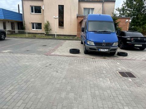 коммерческая по адресу Городоцкая ул., 284