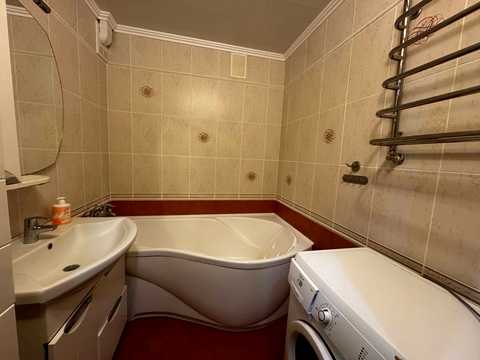 квартира за адресою Будівельників вул., 2