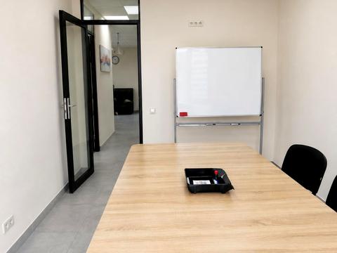 коммерческая по адресу Академика Заболотного ул., 1-А