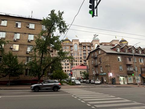 комерційна за адресою Михайла Бойчука вул. (Кіквідзе), 17-А