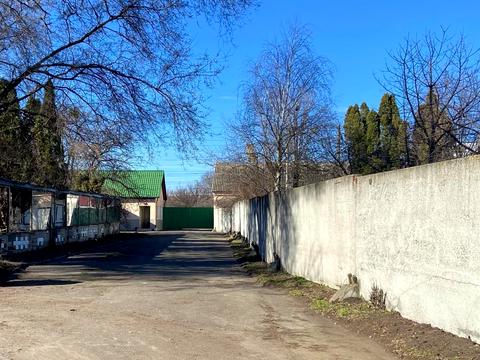 комерційна за адресою Промислова, 1