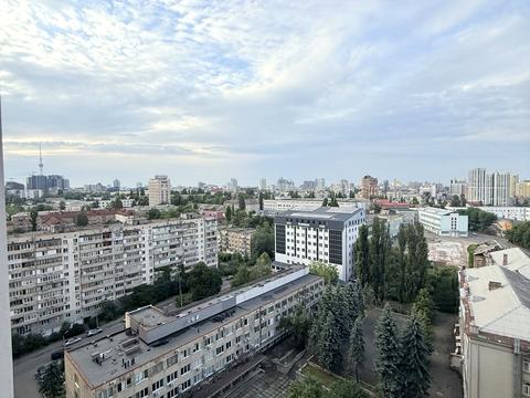 квартира по адресу Кирилло-Мефодиевская ул., 2