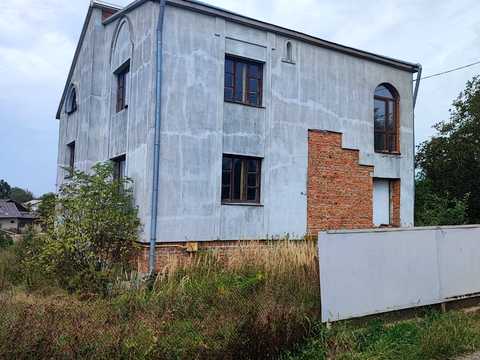 дом по адресу центральна