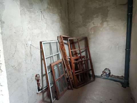 дом по адресу центральна