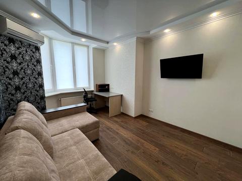 квартира за адресою Абрикосова вул., 5