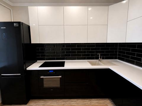 квартира за адресою Абрикосова вул., 5