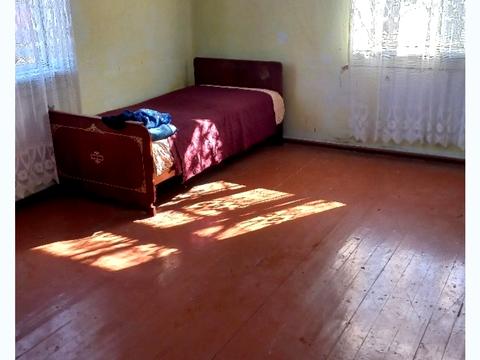 будинок за адресою с. Варковичі, на Дворці
