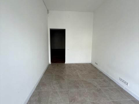 комерційна за адресою Височана вул., 18