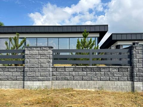 1870132247391027