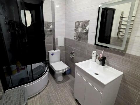 квартира за адресою Космонавтів вул., 128-Д