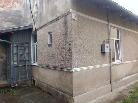 дом по адресу вул. Добрівлянська, 20