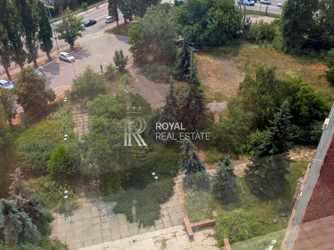 комерційна за адресою Межигірського Спаса вул., 6