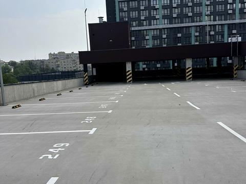 паркомісце за адресою Віктора Некрасова вул. (Північно-Сирецька), (Будинок 10)